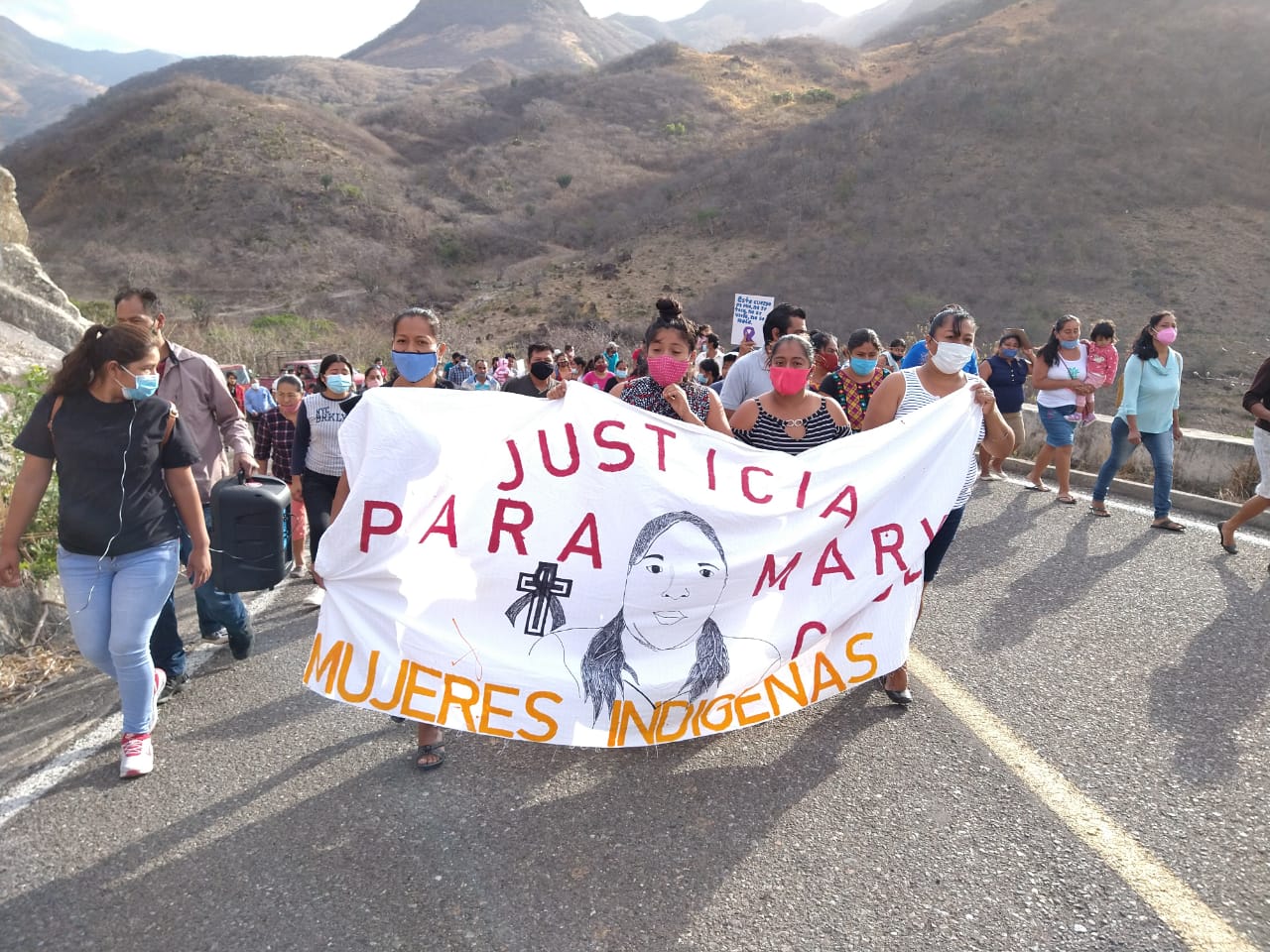 COMUNIDAD DE GUIENAGATI EXIGE JUSTICIA POR EL FEMINICIO DE MARYCRUZ