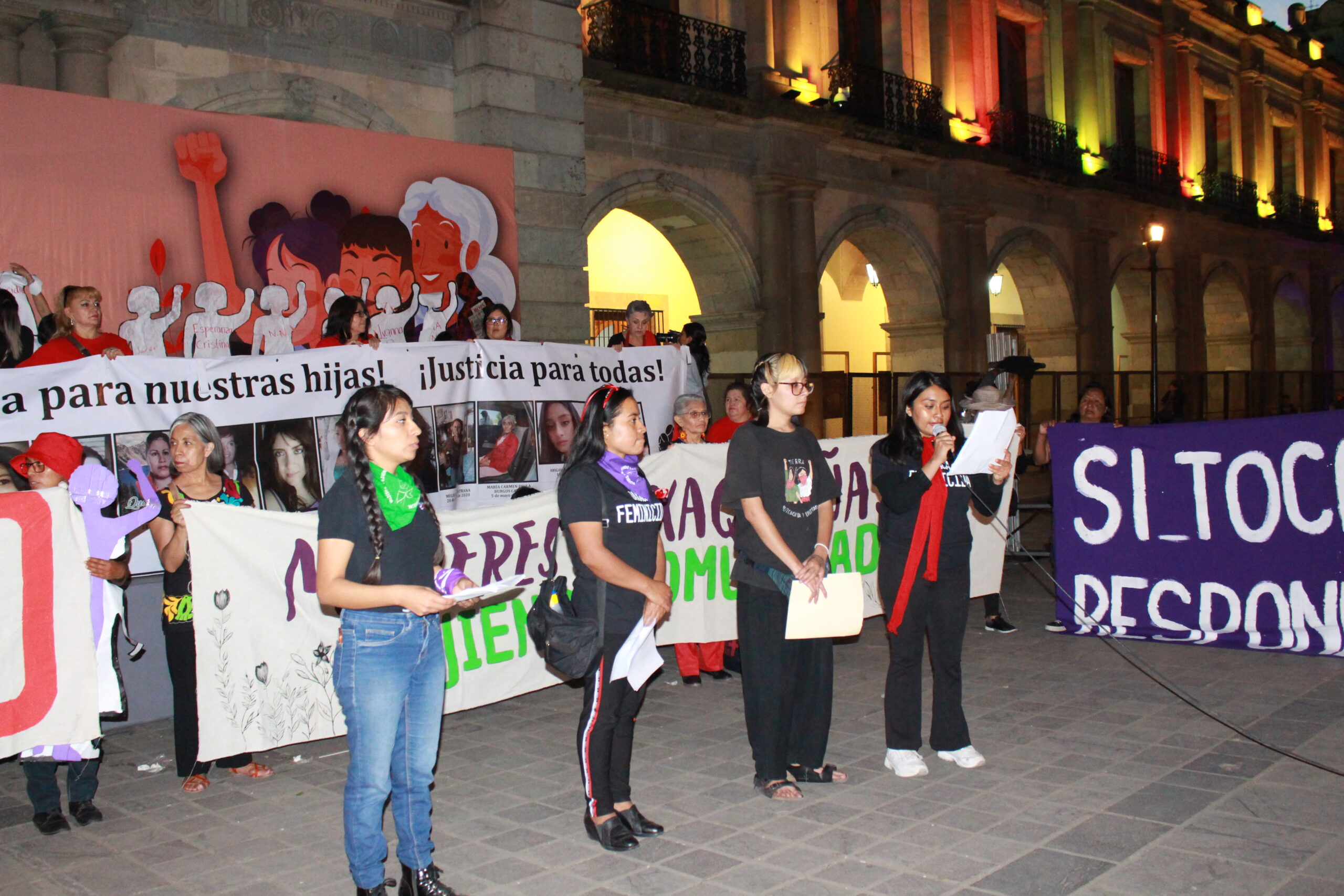Mujeres, colectivos y organizaciones marchan por el Día Internacional contra la violencia hacia las mujeres